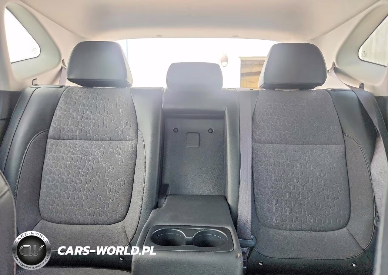 2024 Kia Seltos S VIN:KNDEU2AA1R7610376 - 10