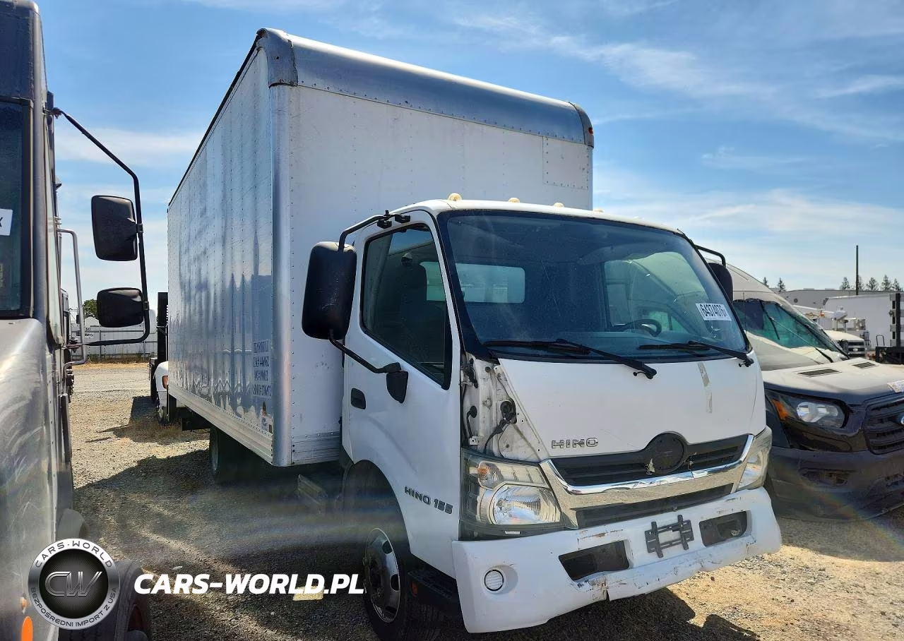2016 Hino 155 Box Truck VIN:JHHXDM1H0GK004303 - 4