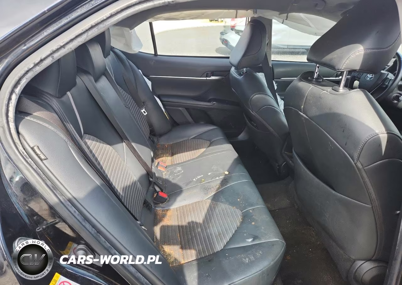 2019 Toyota Camry Se VIN:4T1B11HK1KU207683 - 10