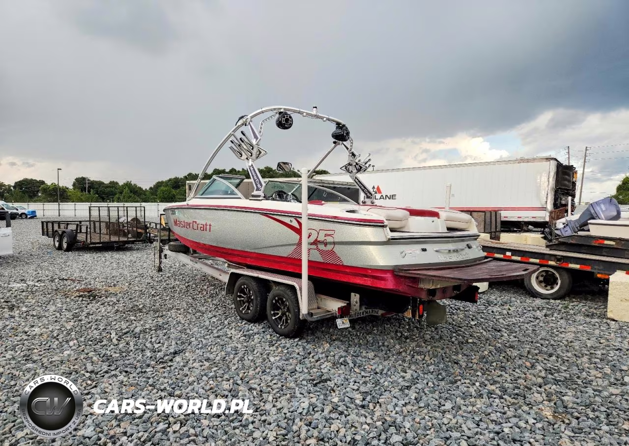 2011 Mastercraft Boat X 25 - Boat VIN:MBC3EDP8A111 - 3