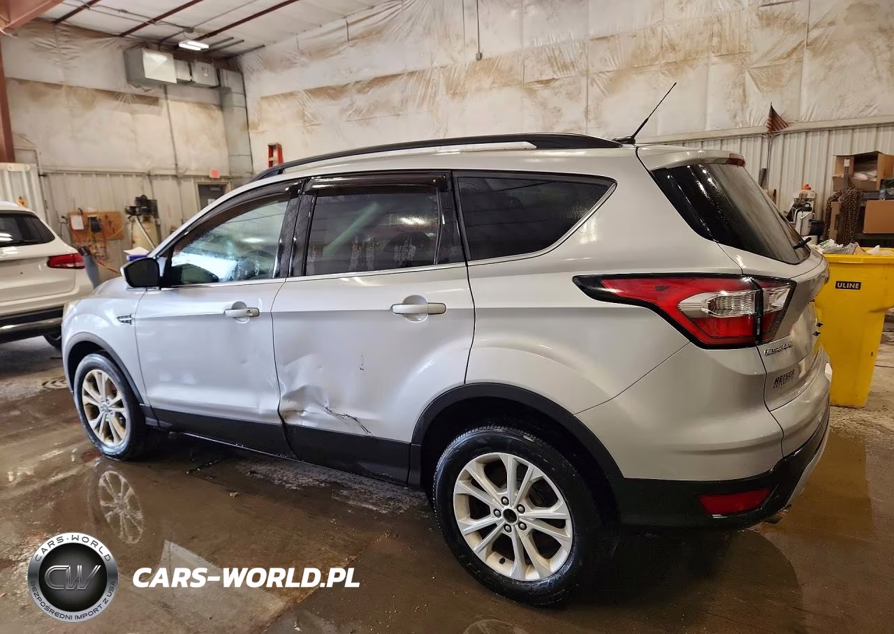 2017 Ford Escape Se VIN:1FMCU9GDXHUC21247 - 2