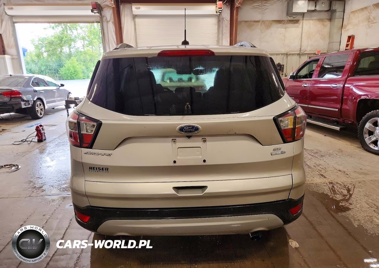2017 Ford Escape Se VIN:1FMCU9GDXHUC21247 - 6