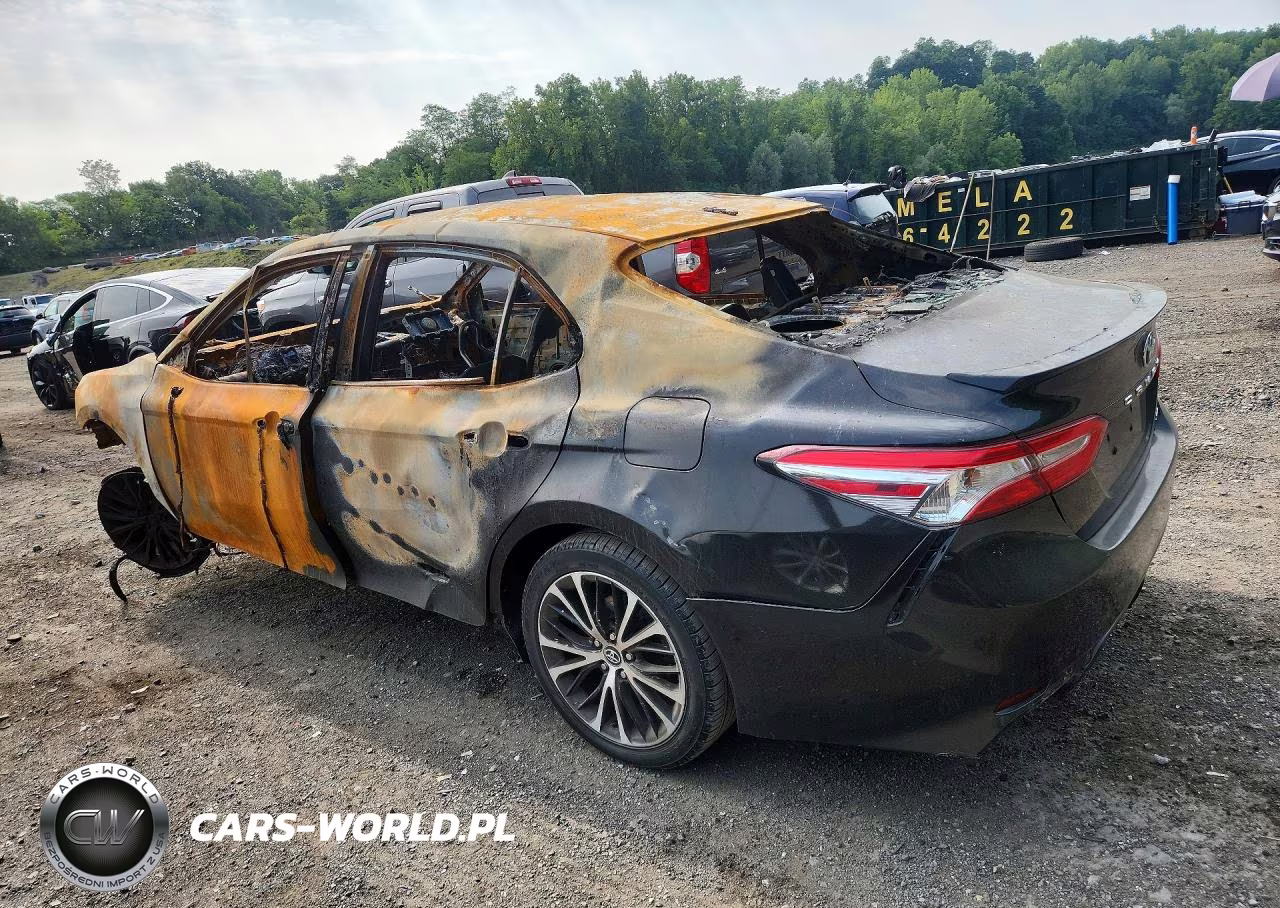 2020 Toyota Camry Se VIN:4T1G11AK3LU917928 - 2