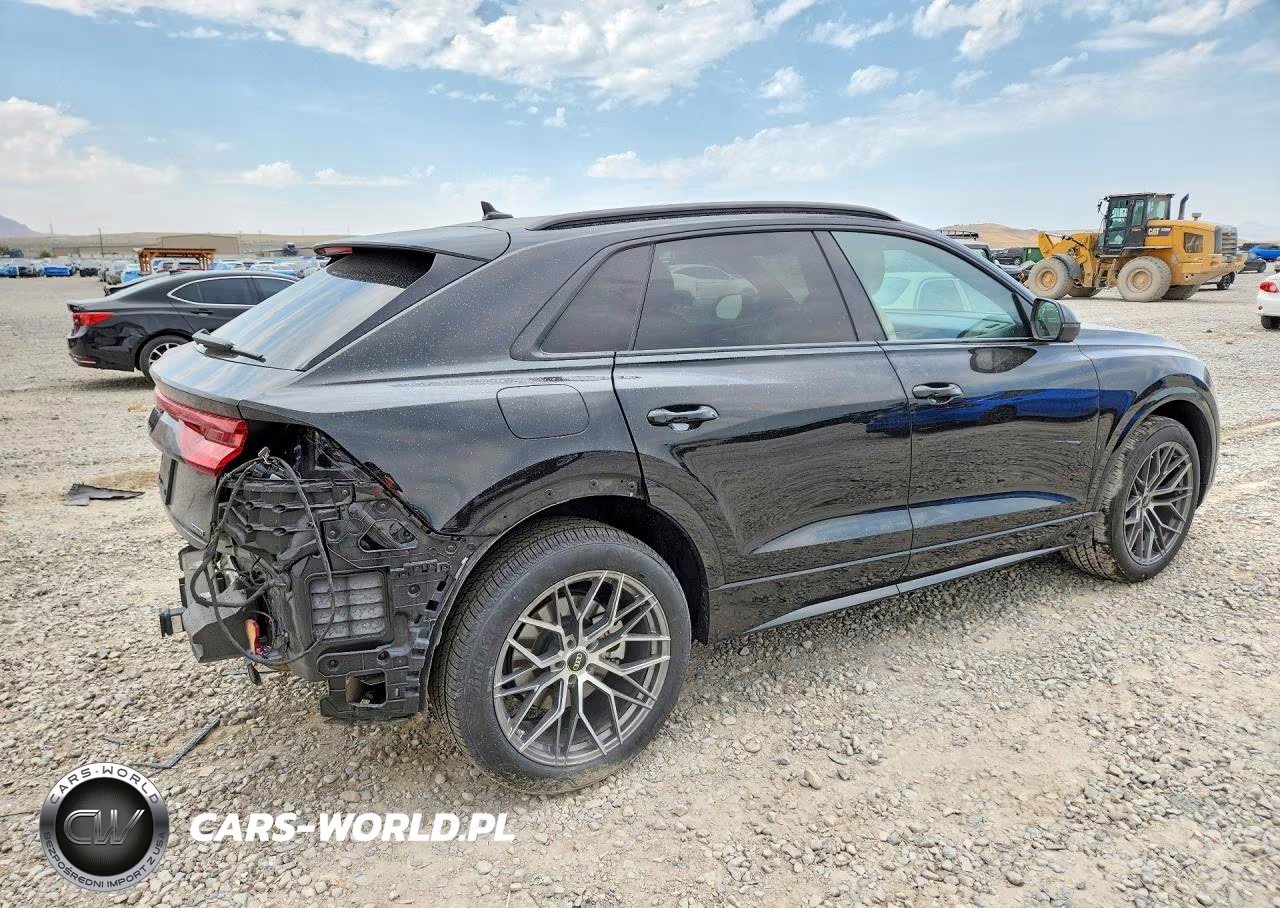 2023 Audi Q8 Premium VIN:WA1AVBF18PD011181 - 3
