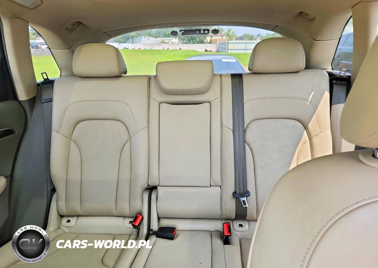 2012 Audi Q5 Prestige VIN:WA1WKAFP5CA094884 - 10