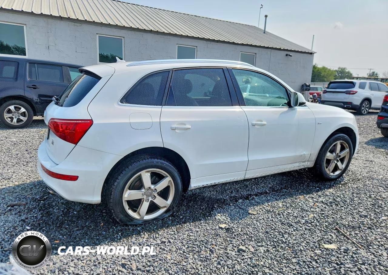 2012 Audi Q5 Prestige VIN:WA1WKAFP5CA094884 - 3