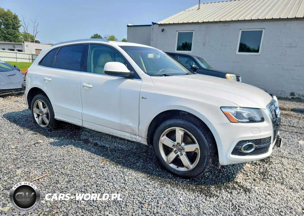 2012 Audi Q5 Prestige VIN:WA1WKAFP5CA094884 - 4