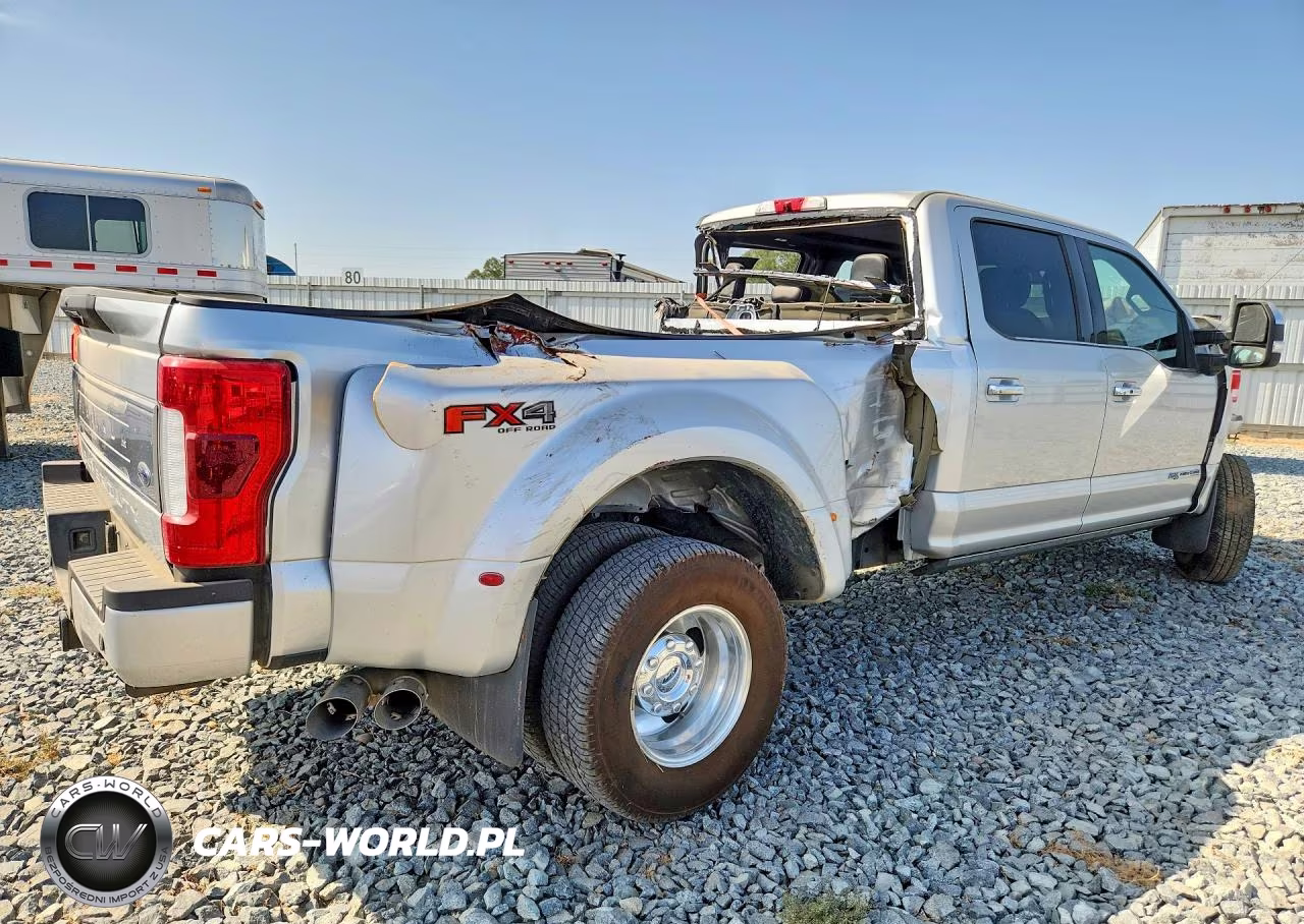 2019 Ford F350 Super Duty VIN:1FT8W3DT2KEE84279 - 3