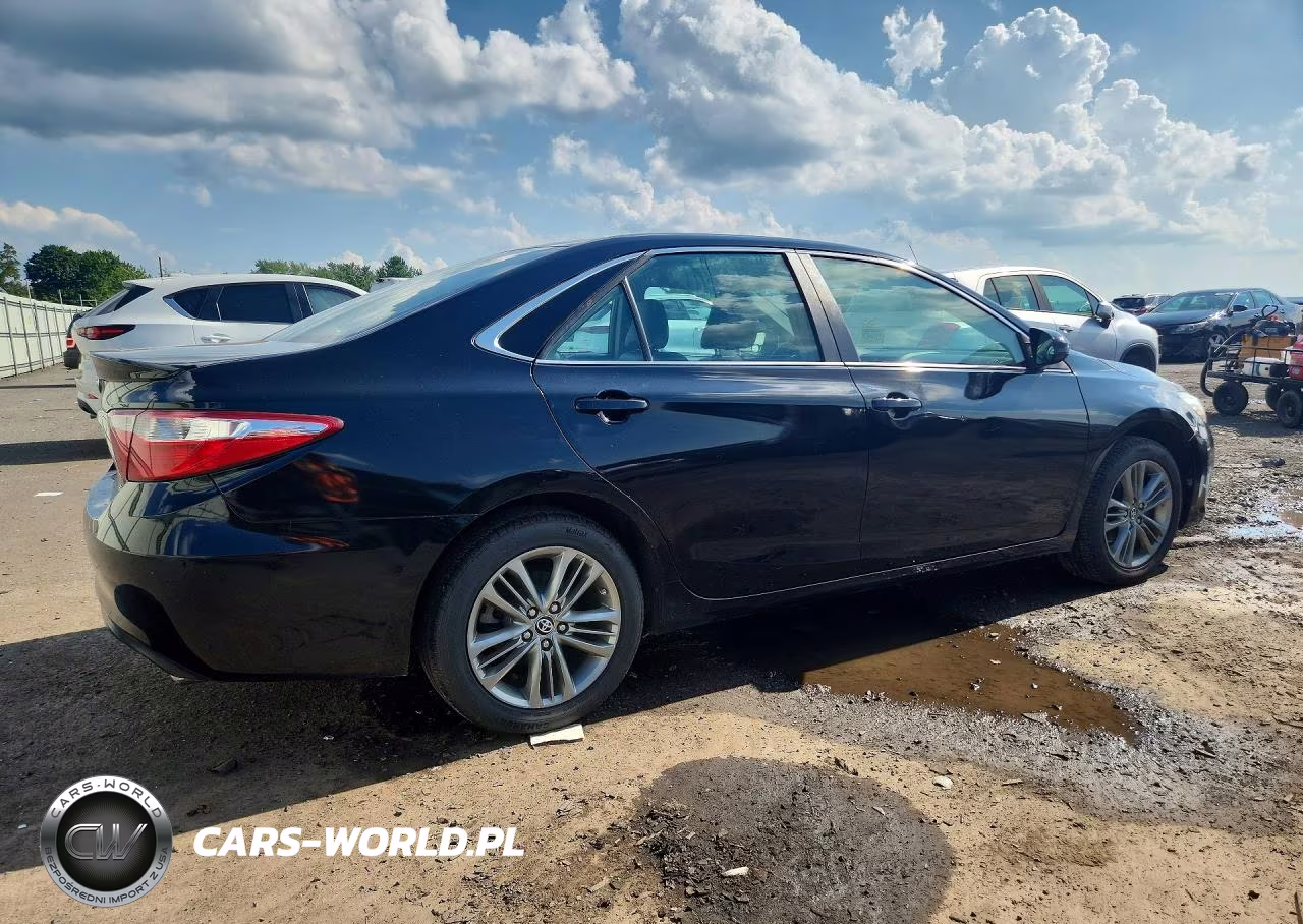 2017 Toyota Camry Se VIN:4T1BF1FK7HU713810 - 3