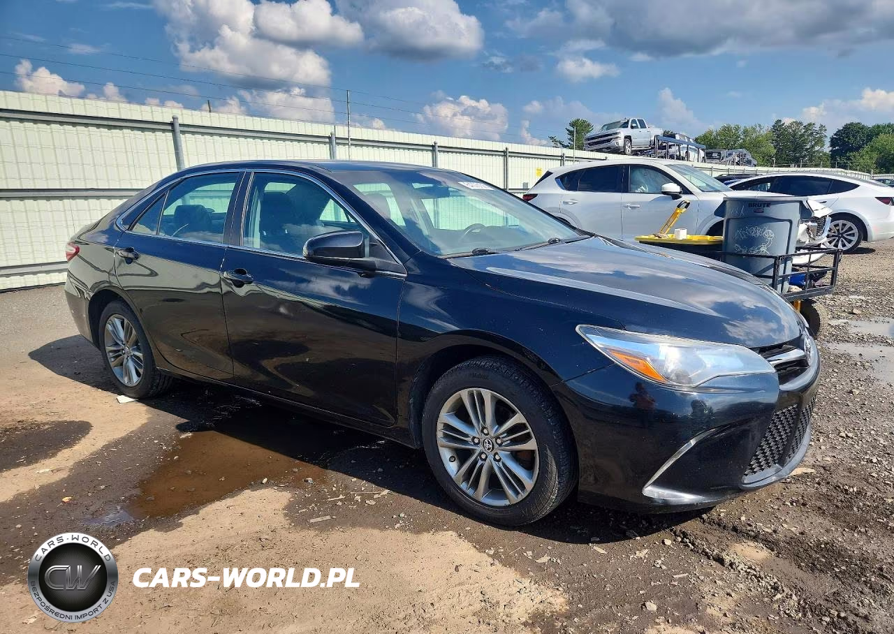2017 Toyota Camry Se VIN:4T1BF1FK7HU713810 - 4