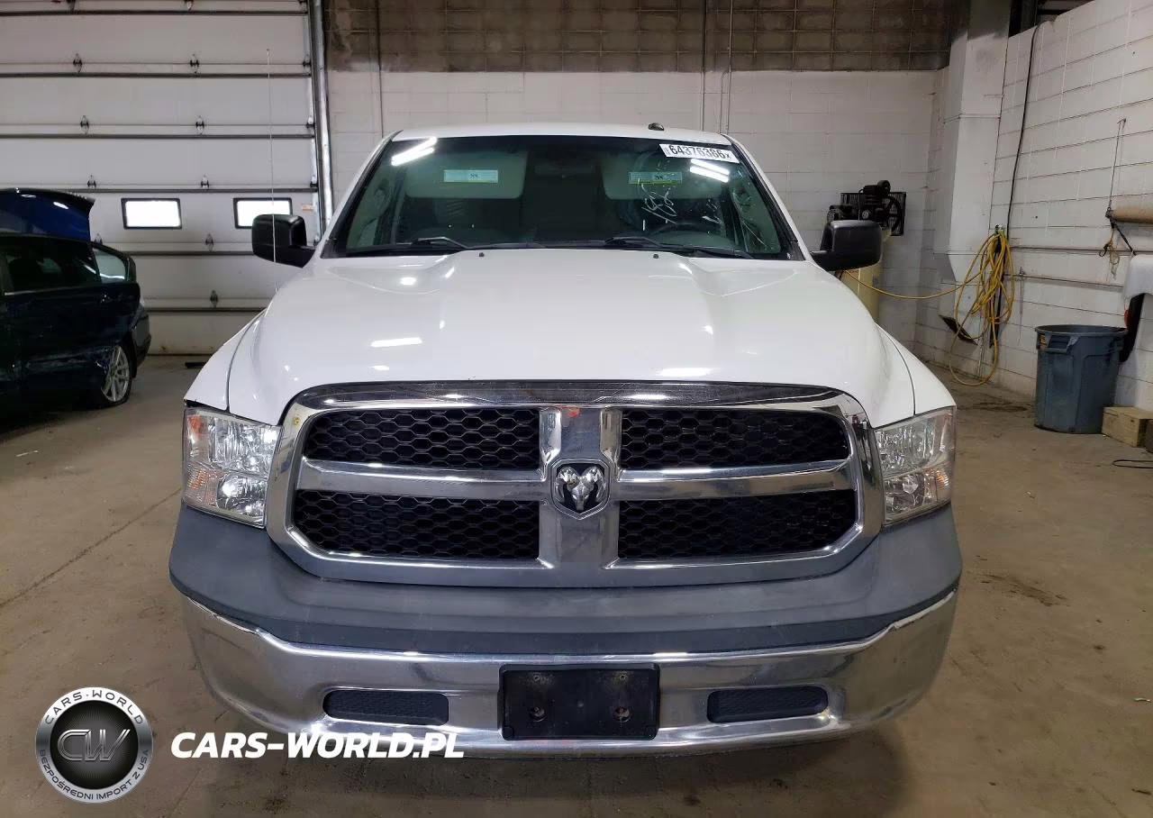 2018 Ram 1500 St VIN:3C6JR6DT9JG181010 - 5
