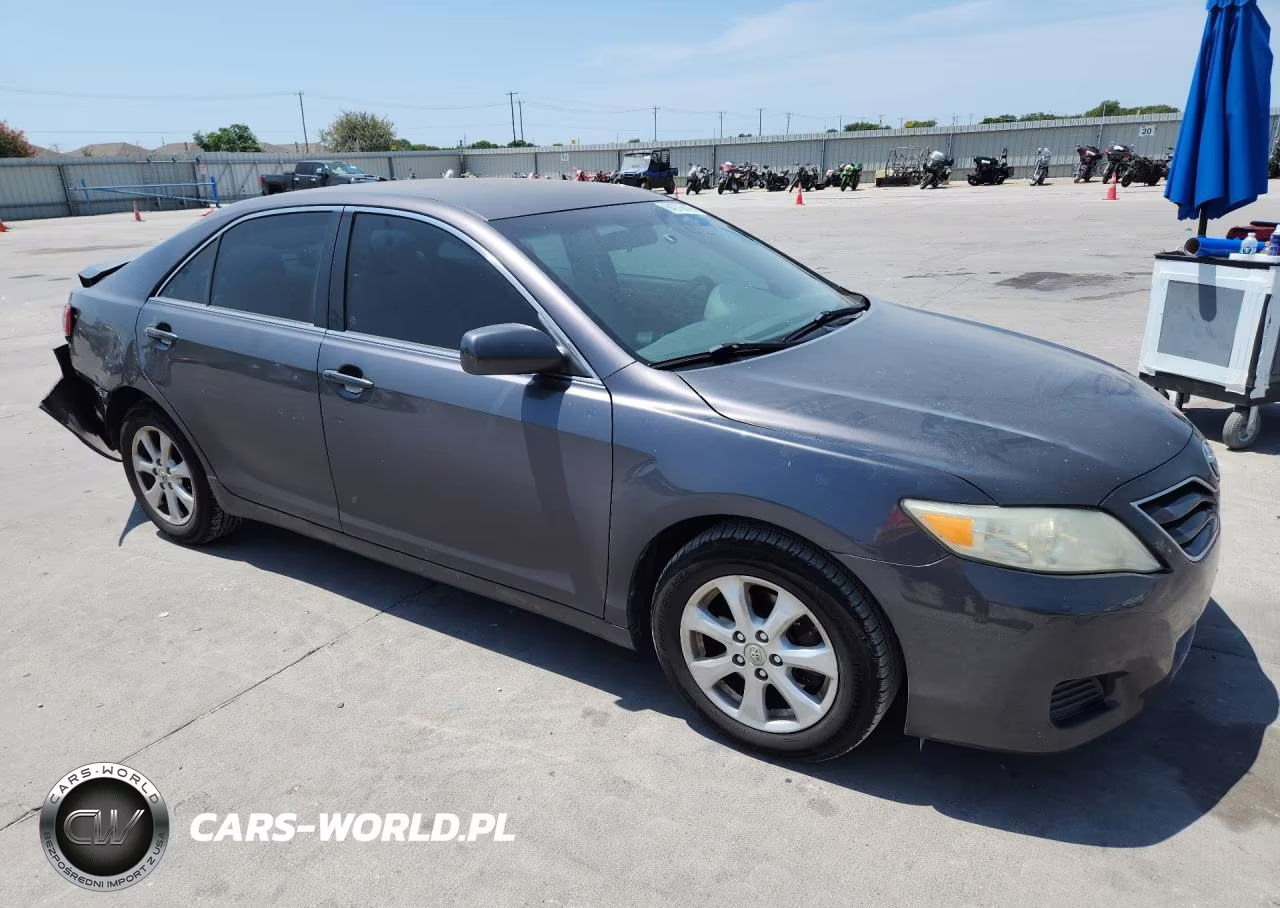 2011 Toyota Camry Le VIN:4T4BF3EK2BR183062 - 4