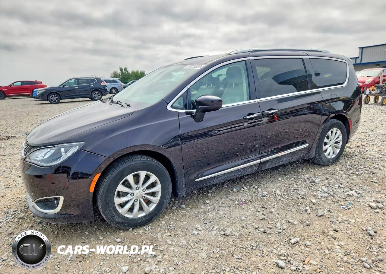 2019 Chrysler Pacifica Touring L VIN:2C4RC1BG9KR506885 - 1