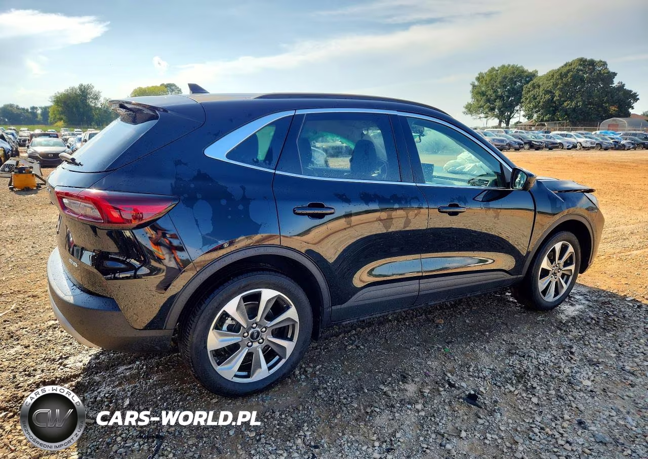 2023 Ford Escape Platinum VIN:1FMCU9JA5PUB37558 - 3