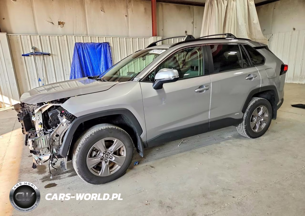 2025 Toyota Rav4 Hybrid Xle – zdjęcie 1 z 12