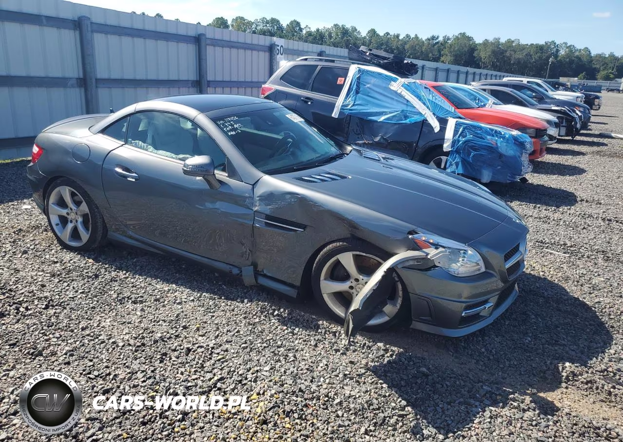 2016 Mercedes-Benz Slk 350 VIN:WDDPK5HA1GF117456 - 4