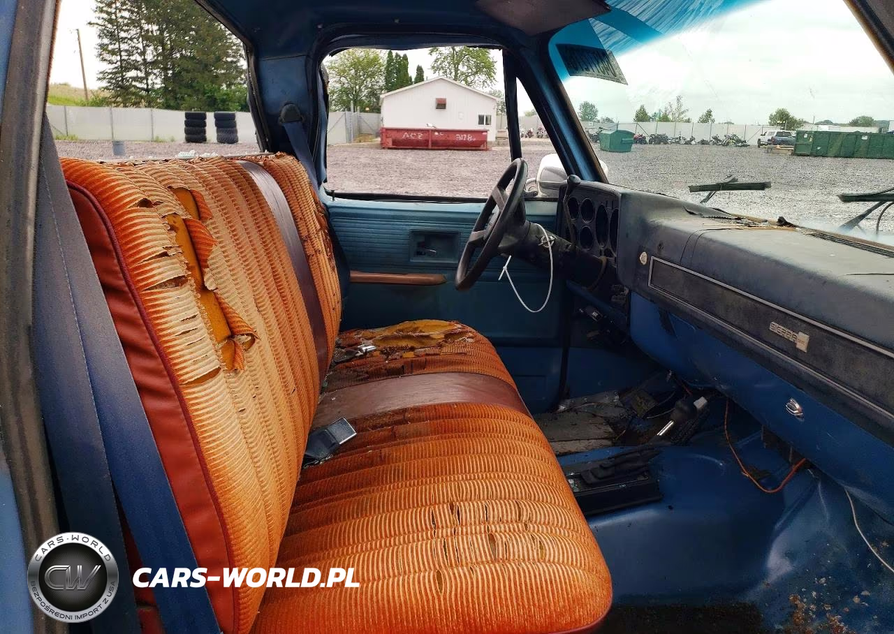 1985 Chevrolet K20 VIN:1GCGK24M2FF411214 - 10