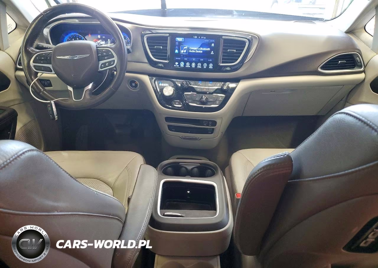 2017 Chrysler Pacifica Touring L Plus VIN:2C4RC1EG3HR506305 - 8