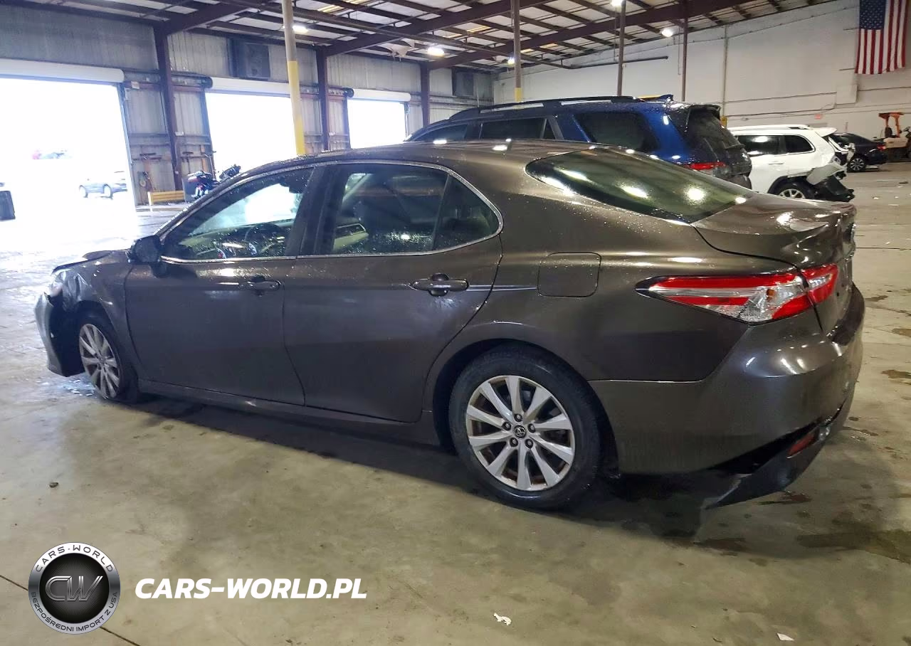 2018 Toyota Camry Le VIN:JTNB11HK3J3025648 - 2