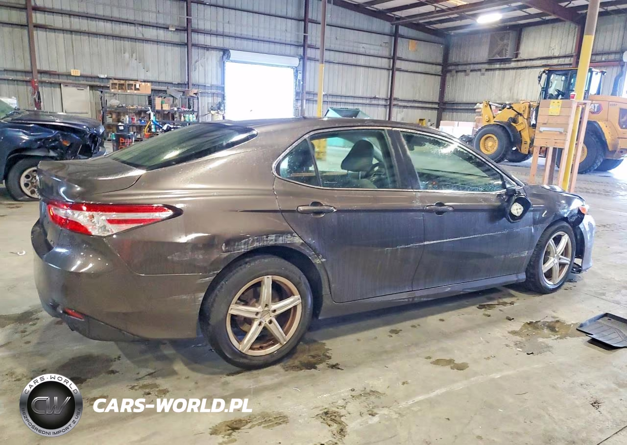 2018 Toyota Camry Le VIN:JTNB11HK3J3025648 - 3
