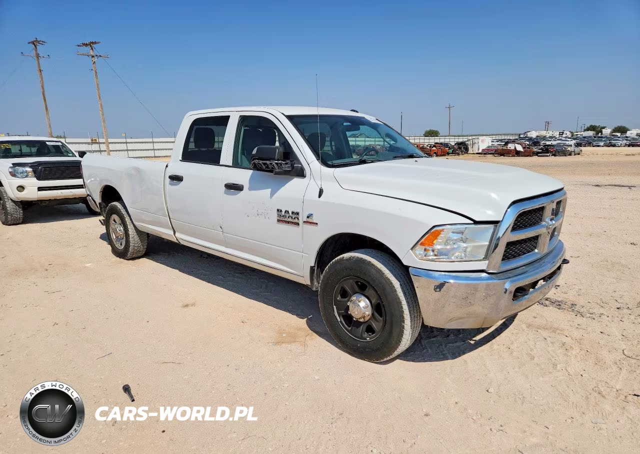 2018 Ram 2500 St VIN:3C6UR4HL3JG394918 - 4