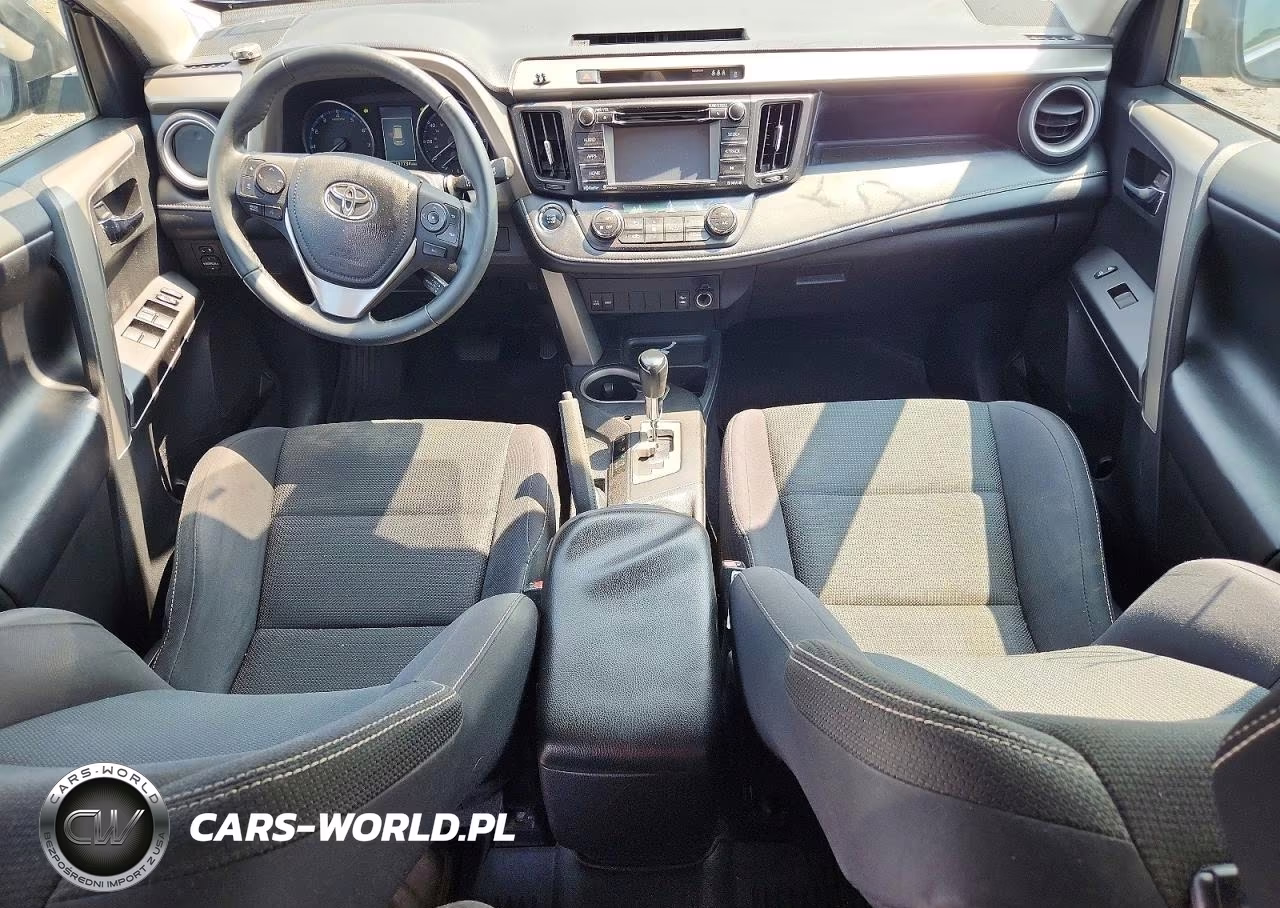 2017 Toyota Rav4 Xle VIN:2T3RFREVXHW663758 - 8