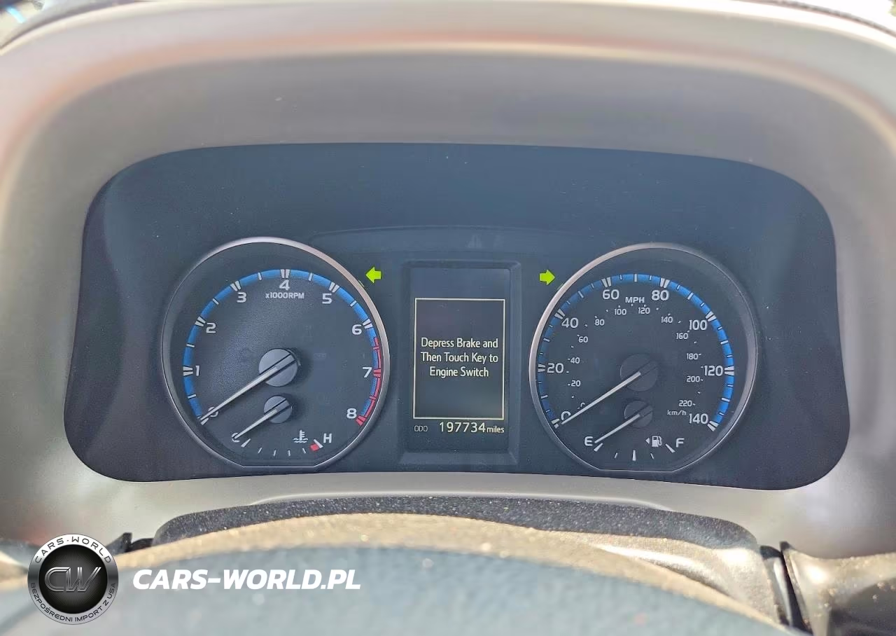 2017 Toyota Rav4 Xle VIN:2T3RFREVXHW663758 - 9