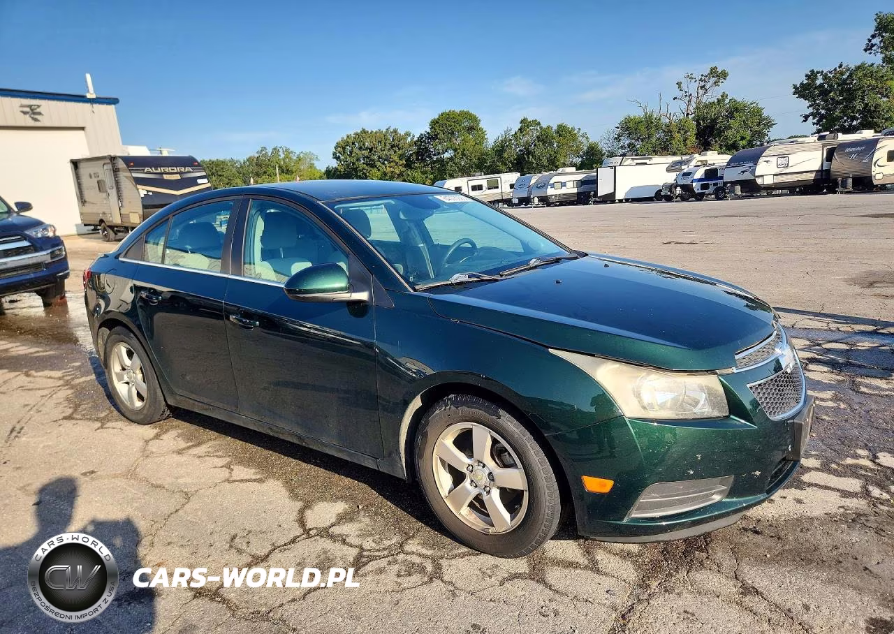 2014 Chevrolet Cruze Lt VIN:1G1PC5SB0E7149825 - 4