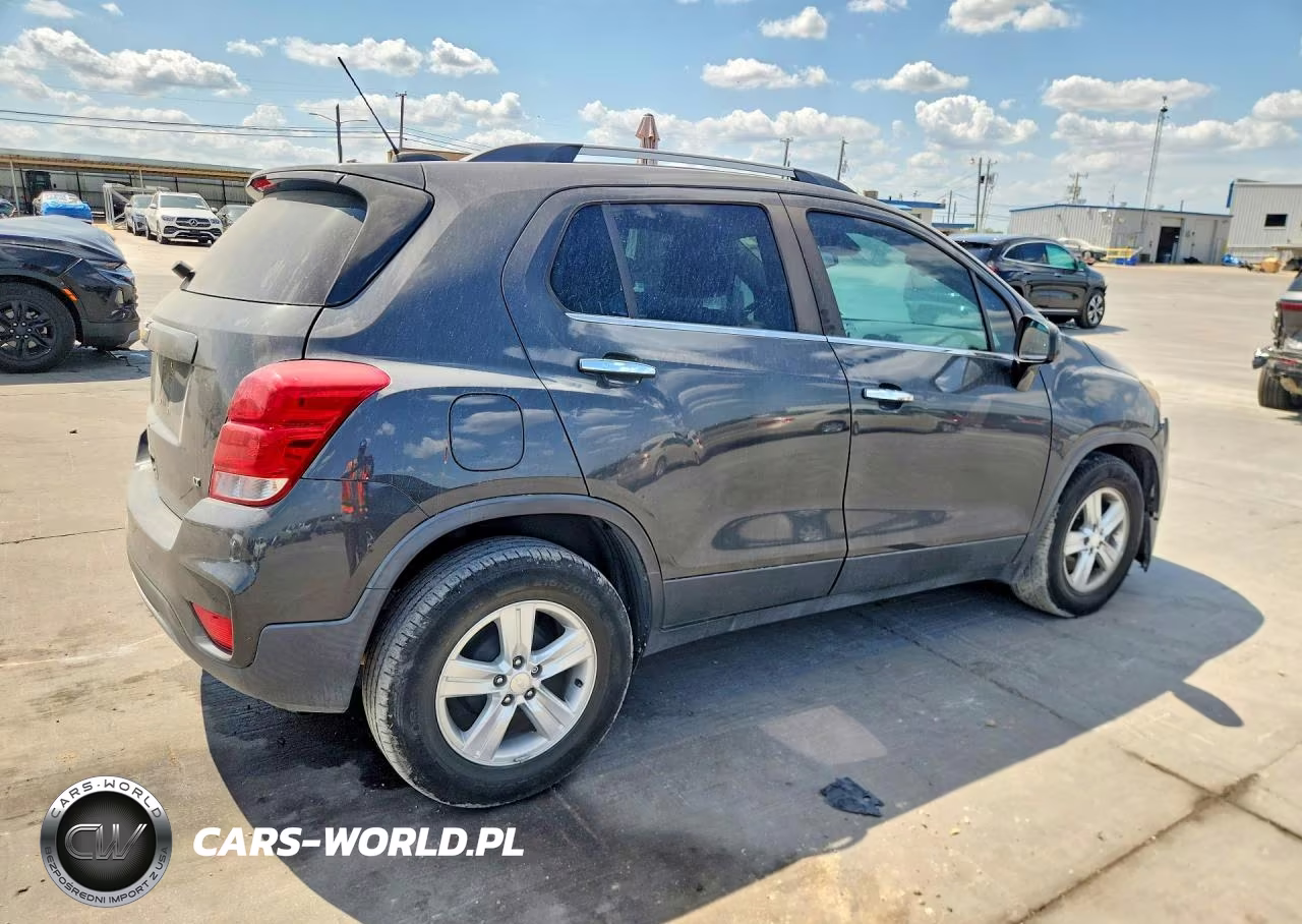 2018 Chevrolet Trax 1Lt VIN:3GNCJLSB8JL203353 - 3