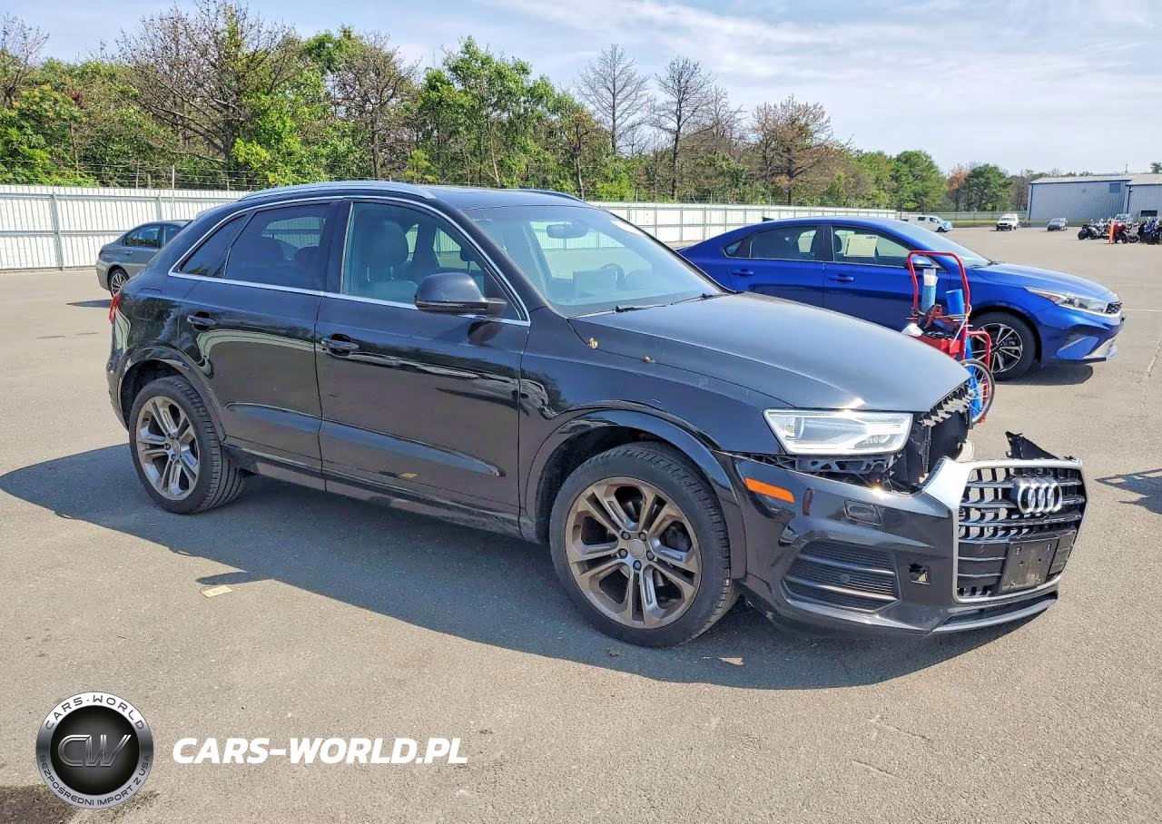 2016 Audi Q3 Premium Plus VIN:WA1EFCFSXGR025132 - 4