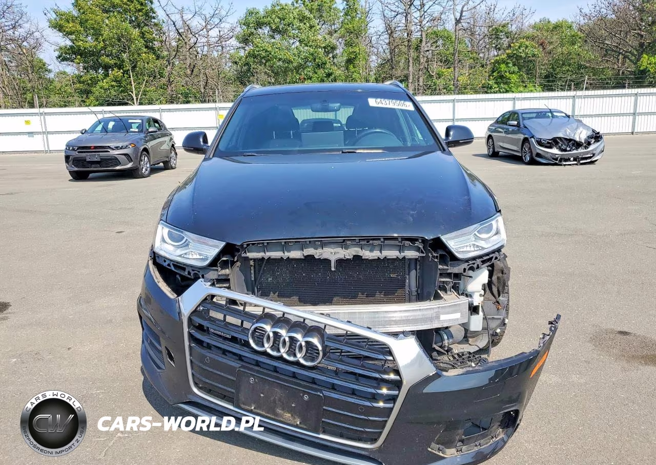 2016 Audi Q3 Premium Plus VIN:WA1EFCFSXGR025132 - 5