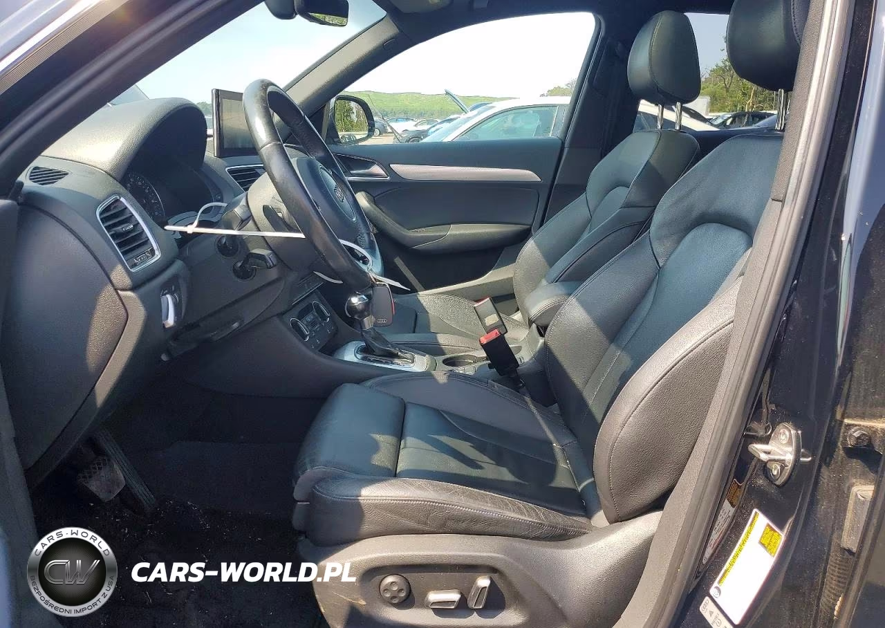 2016 Audi Q3 Premium Plus VIN:WA1EFCFSXGR025132 - 7