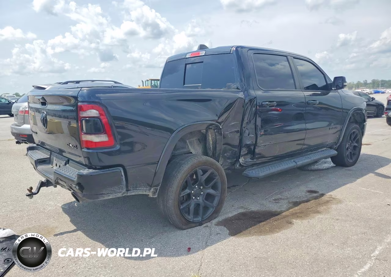 2022 Ram 1500 Laramie VIN:1C6SRFJT9NN332143 - 3