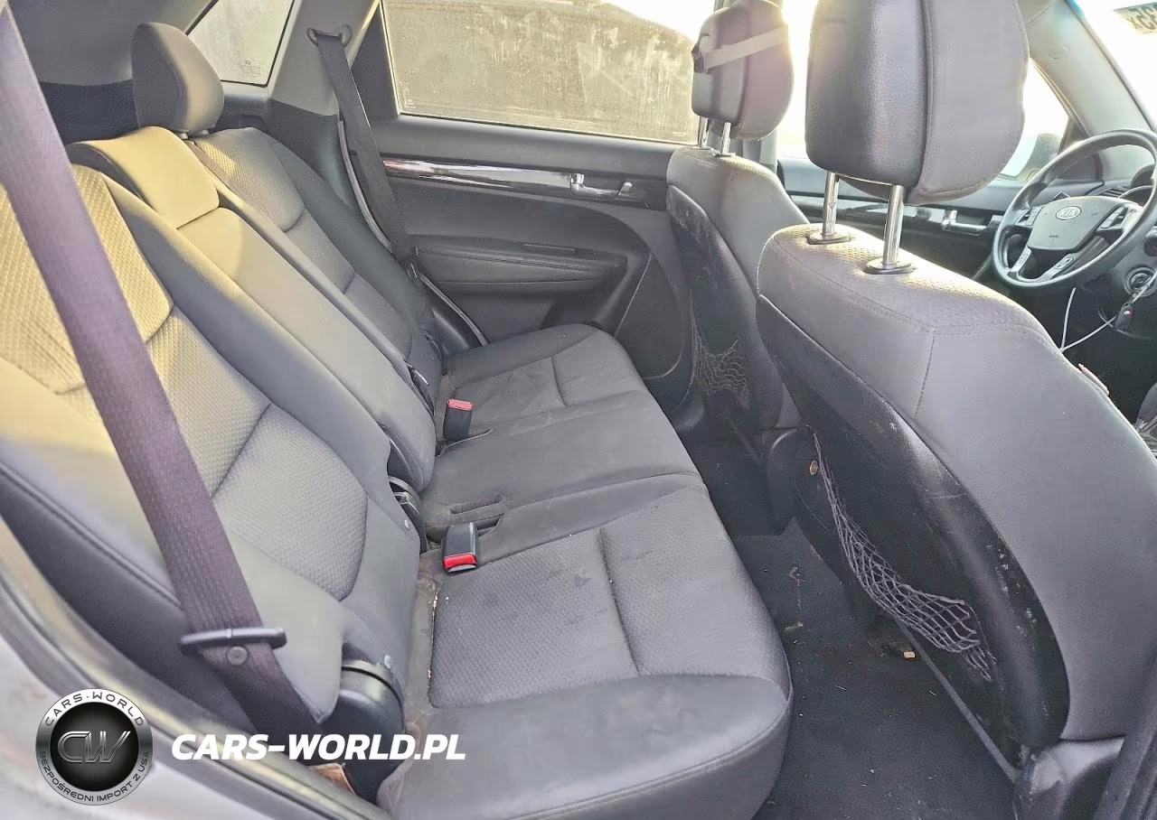 2012 Kia Sorento Base VIN:5XYKT3A61CG206219 - 10