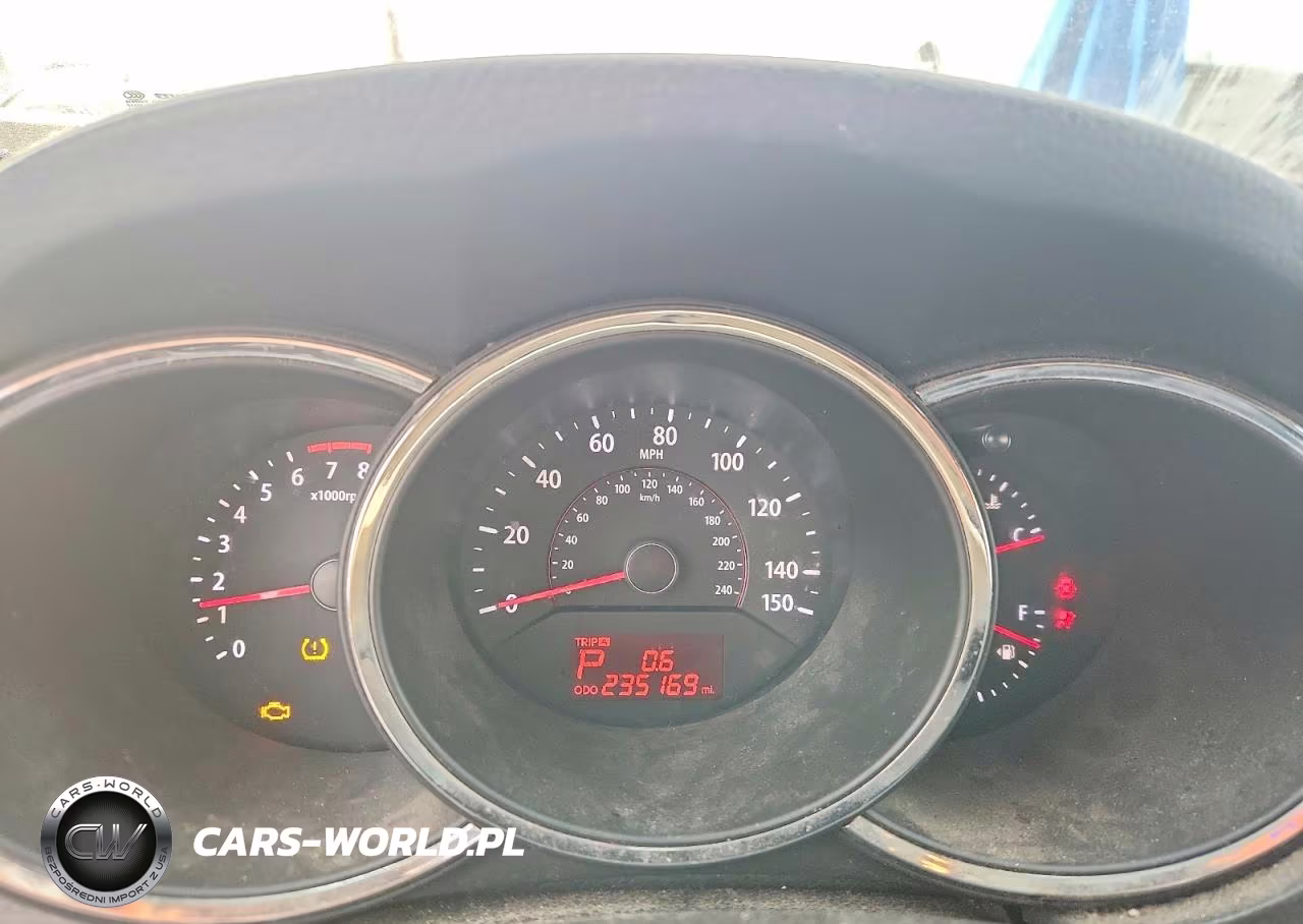 2012 Kia Sorento Base VIN:5XYKT3A61CG206219 - 9