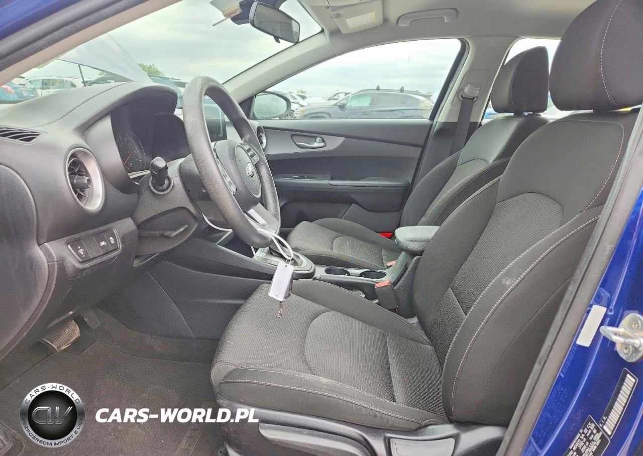 2019 Kia Forte Lxs VIN:3KPF24ADXKE013779 - 7