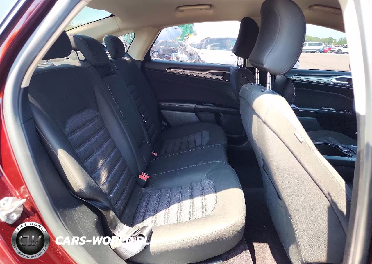 2017 Ford Fusion Se VIN:3FA6P0HD6HR303704 - 10