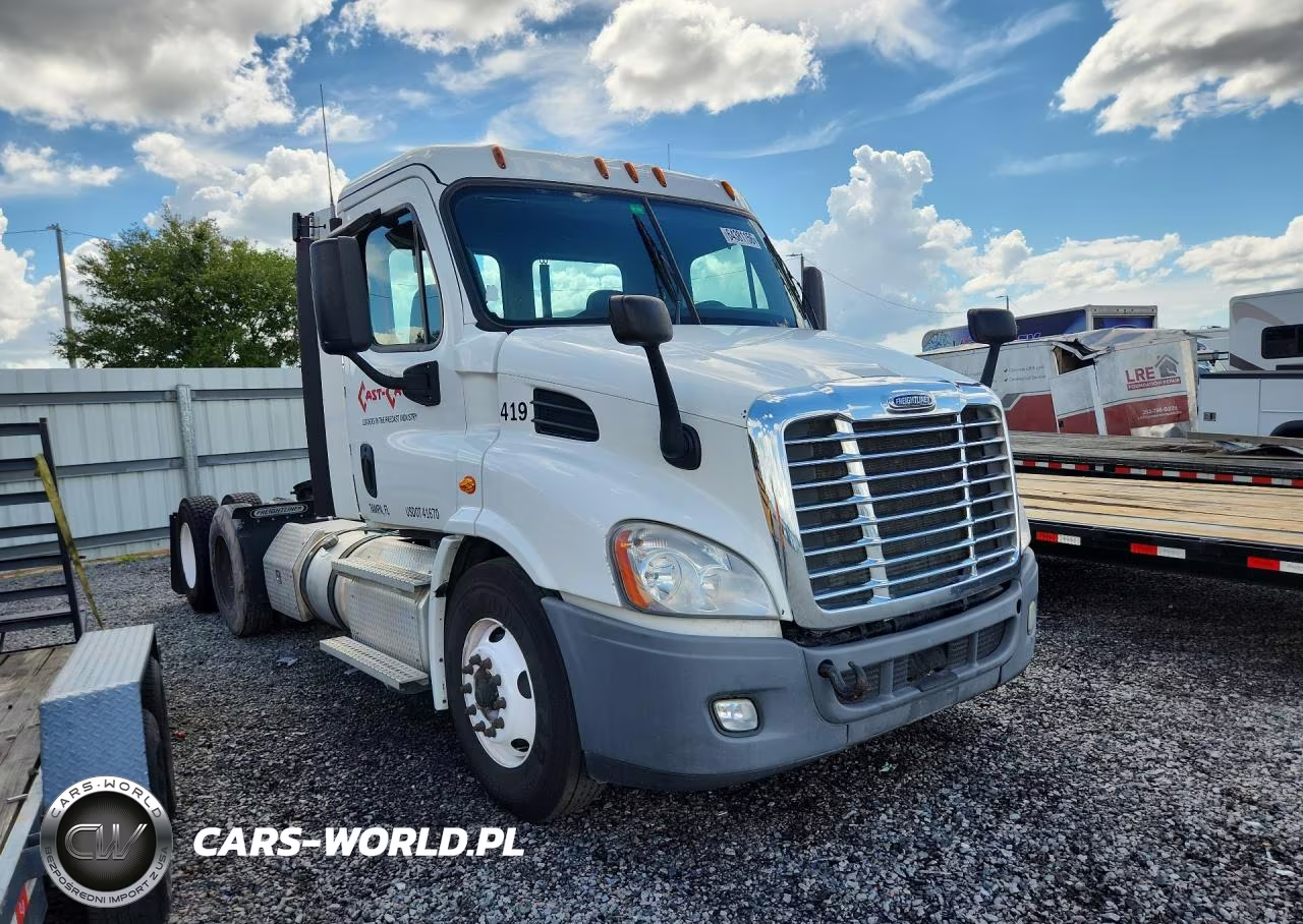 2020 Freightliner Cascadia 113 VIN:3AKJGBDV5LDLY0023 - 4