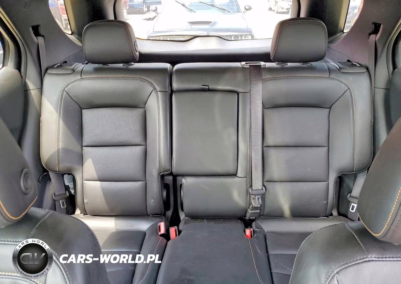 2018 Chevrolet Equinox Premier VIN:2GNAXNEX9J6255281 - 10