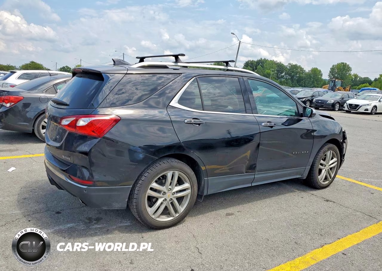 2018 Chevrolet Equinox Premier VIN:2GNAXNEX9J6255281 - 3