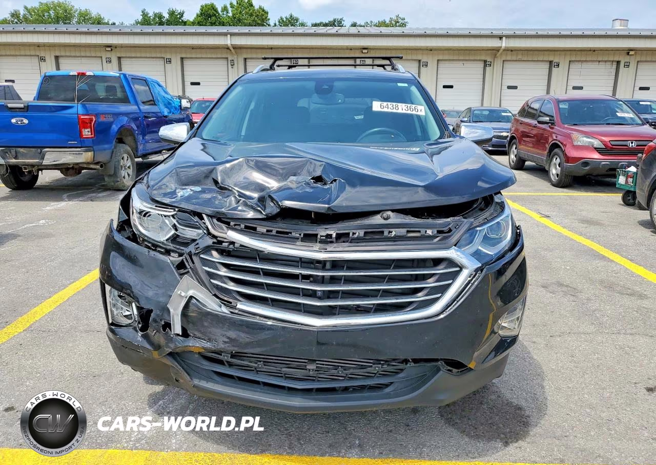 2018 Chevrolet Equinox Premier VIN:2GNAXNEX9J6255281 - 5