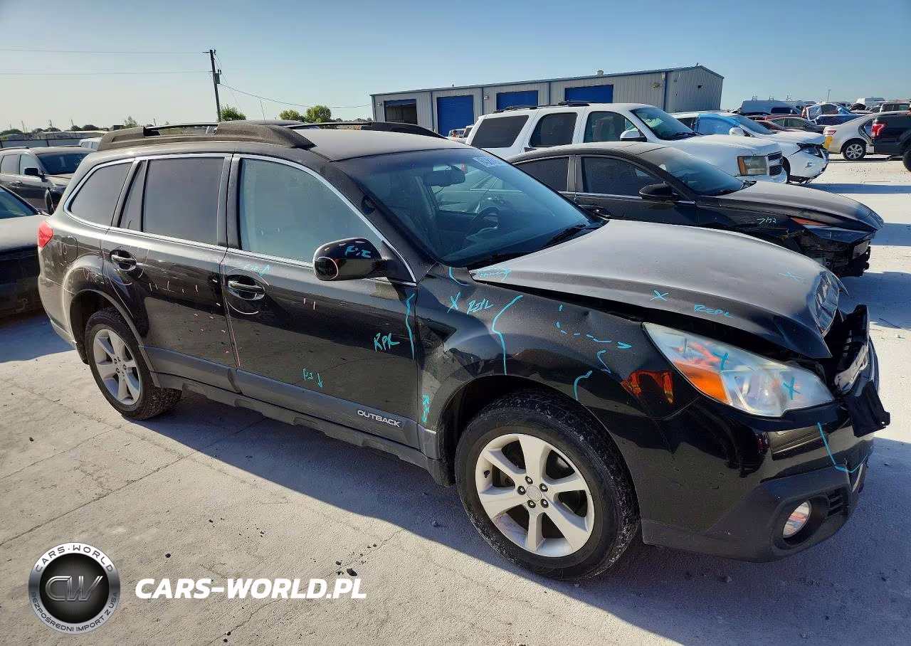 2013 Subaru Outback 2.5I Premium VIN:4S4BRCCC2D3318790 - 4