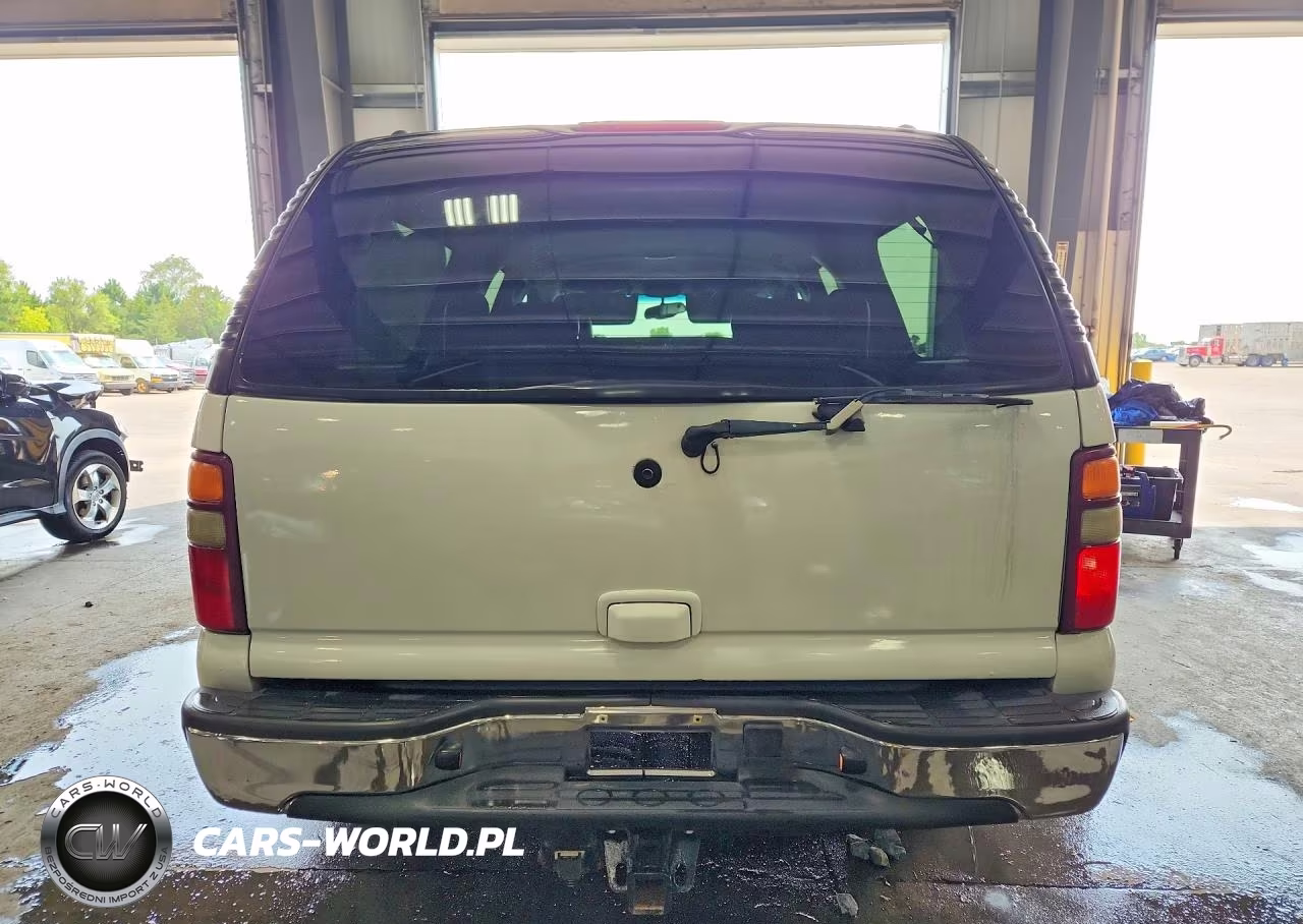 2003 Chevrolet Suburban K1500 VIN:3GNFK16Z63G334637 - 6