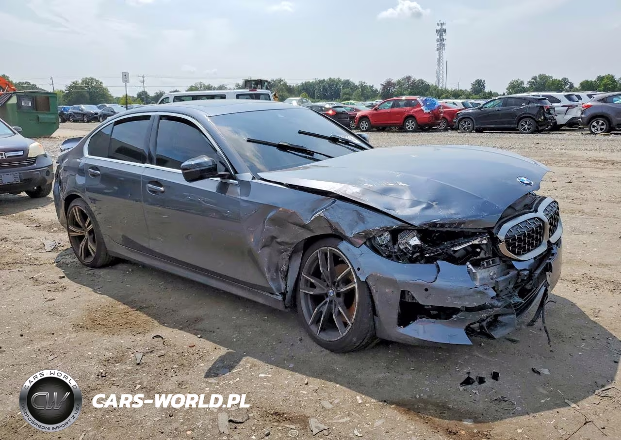 2019 BMW 330Xi VIN:WBA5R7C58KFH12039 - 4