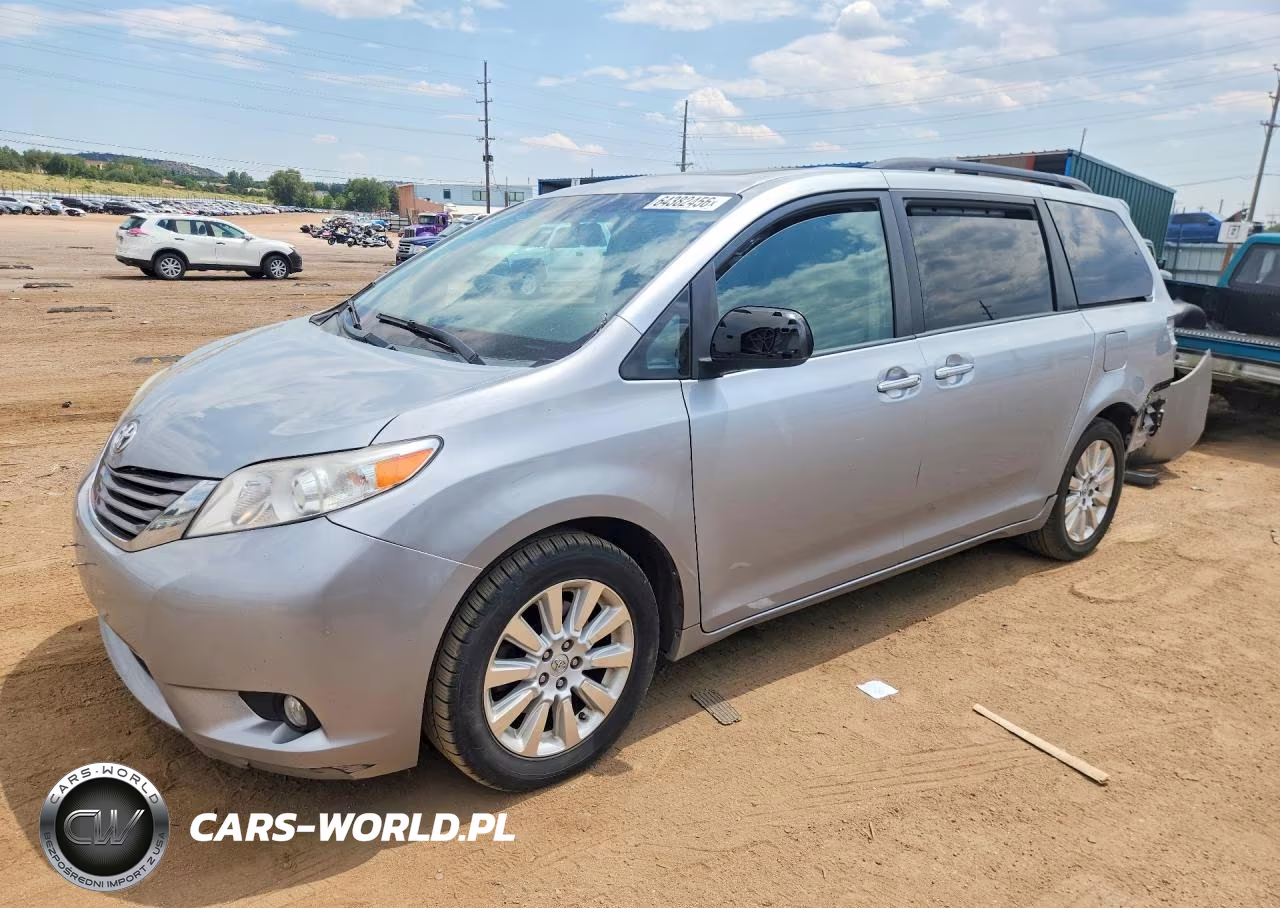 2015 Toyota Sienna Xle Premium 7-Passenger