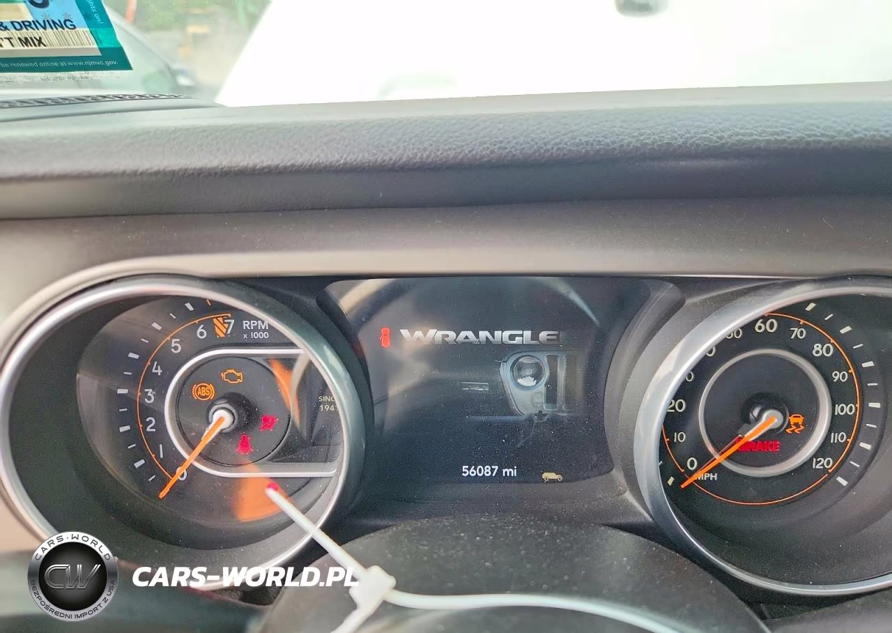2018 Jeep Wrangler Unlimited Sport VIN:1C4HJXDG3JW188110 - 9