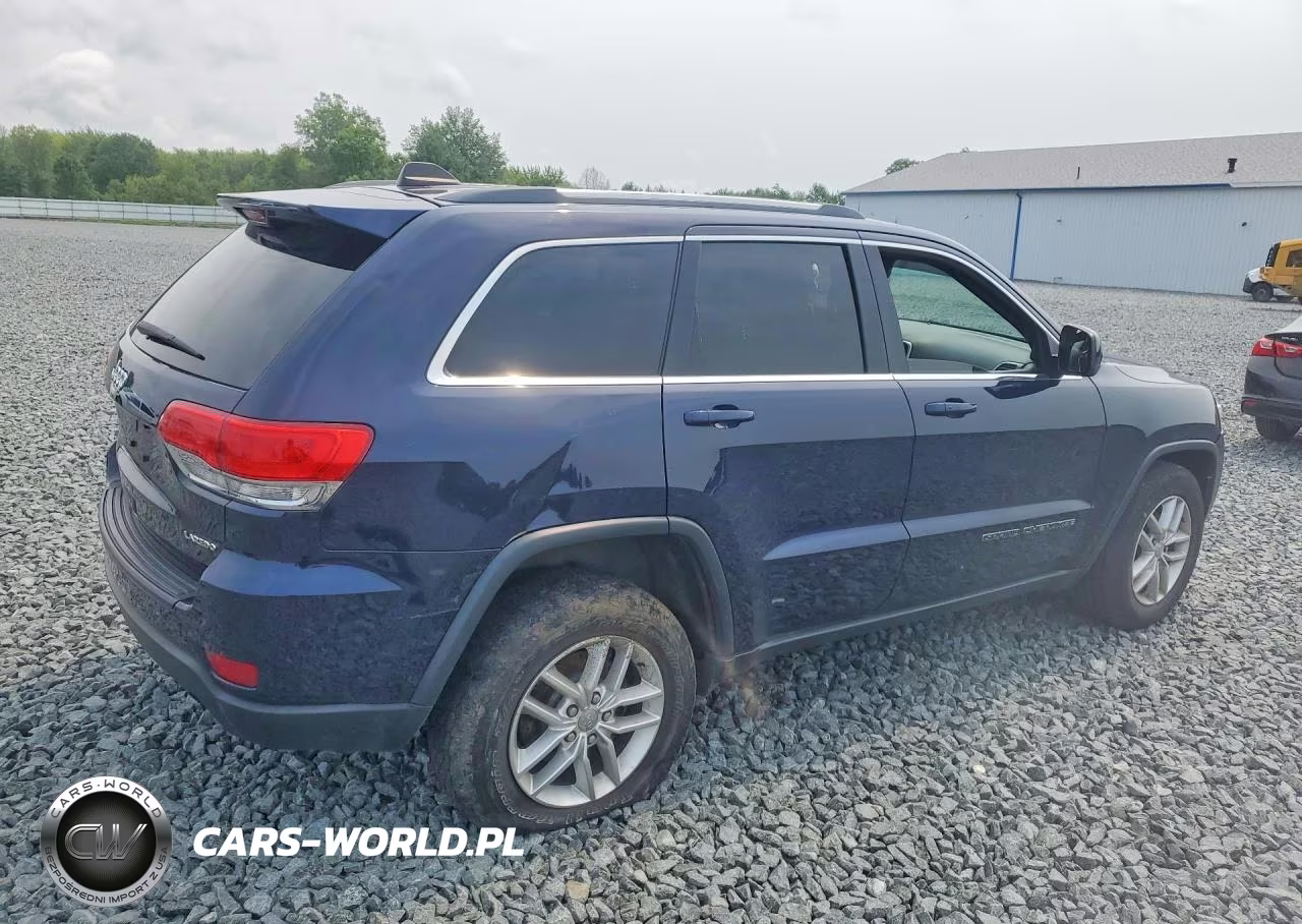 2018 Jeep Grand Cherokee Laredo VIN:1C4RJFAG6JC295706 - 3