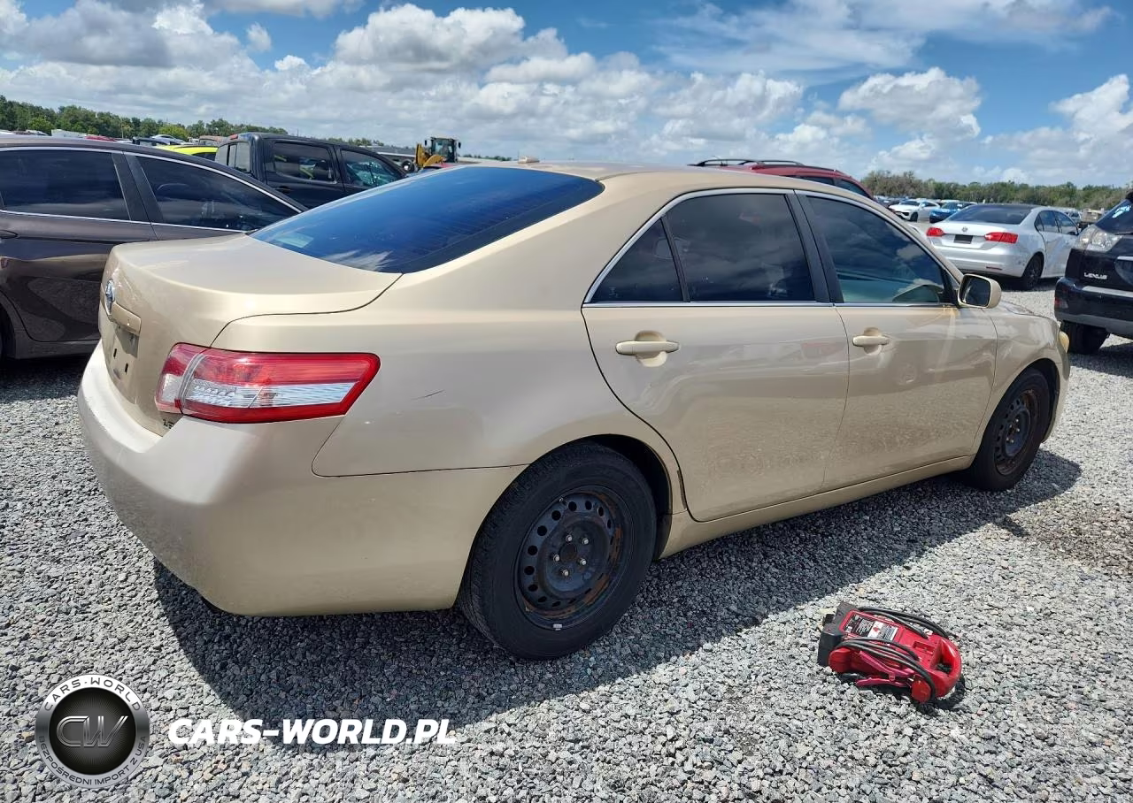 2011 Toyota Camry Le VIN:4T1BF3EK9BU696559 - 3