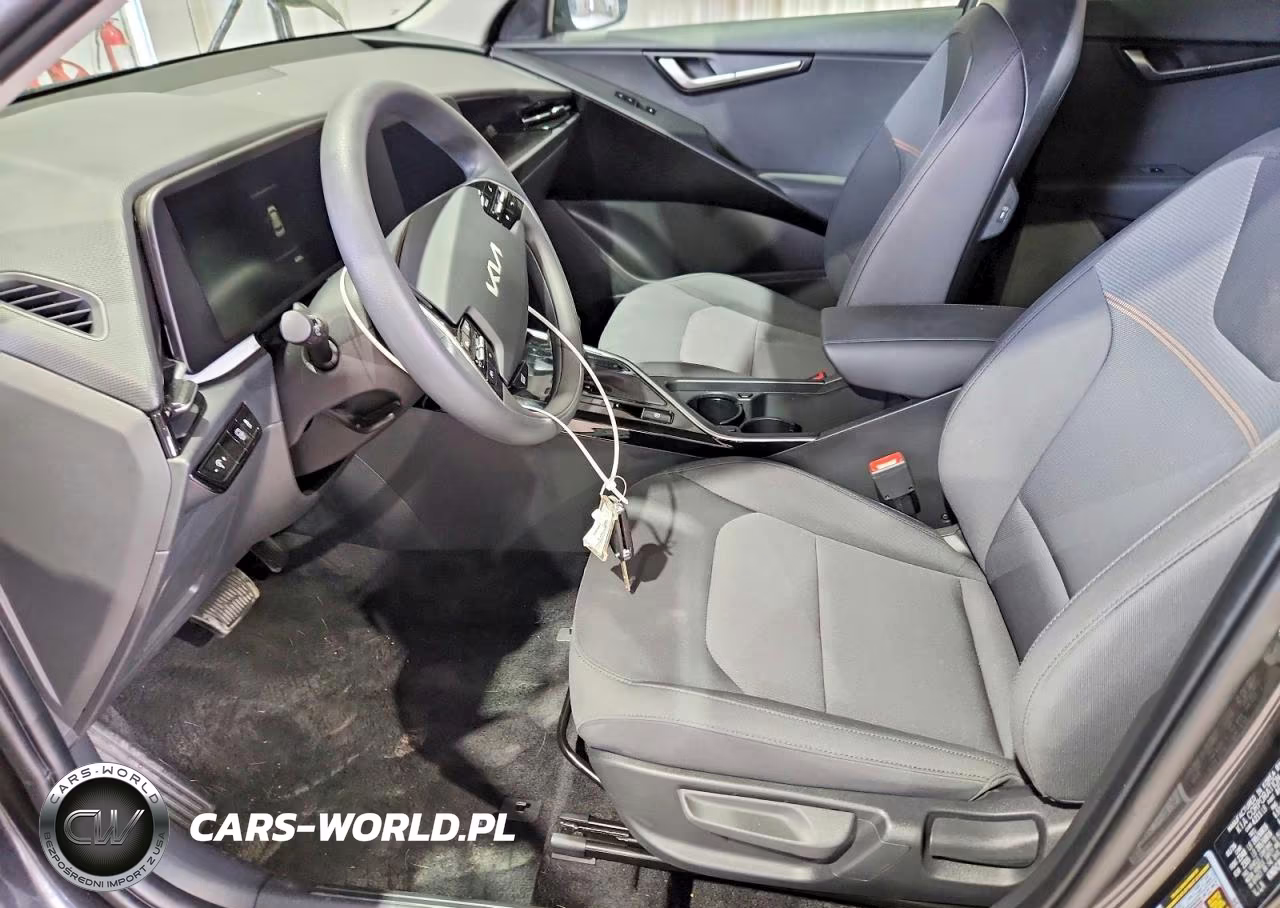 2026 Kia Niro Lx VIN:KNDCP3LE7T5362934 - 7