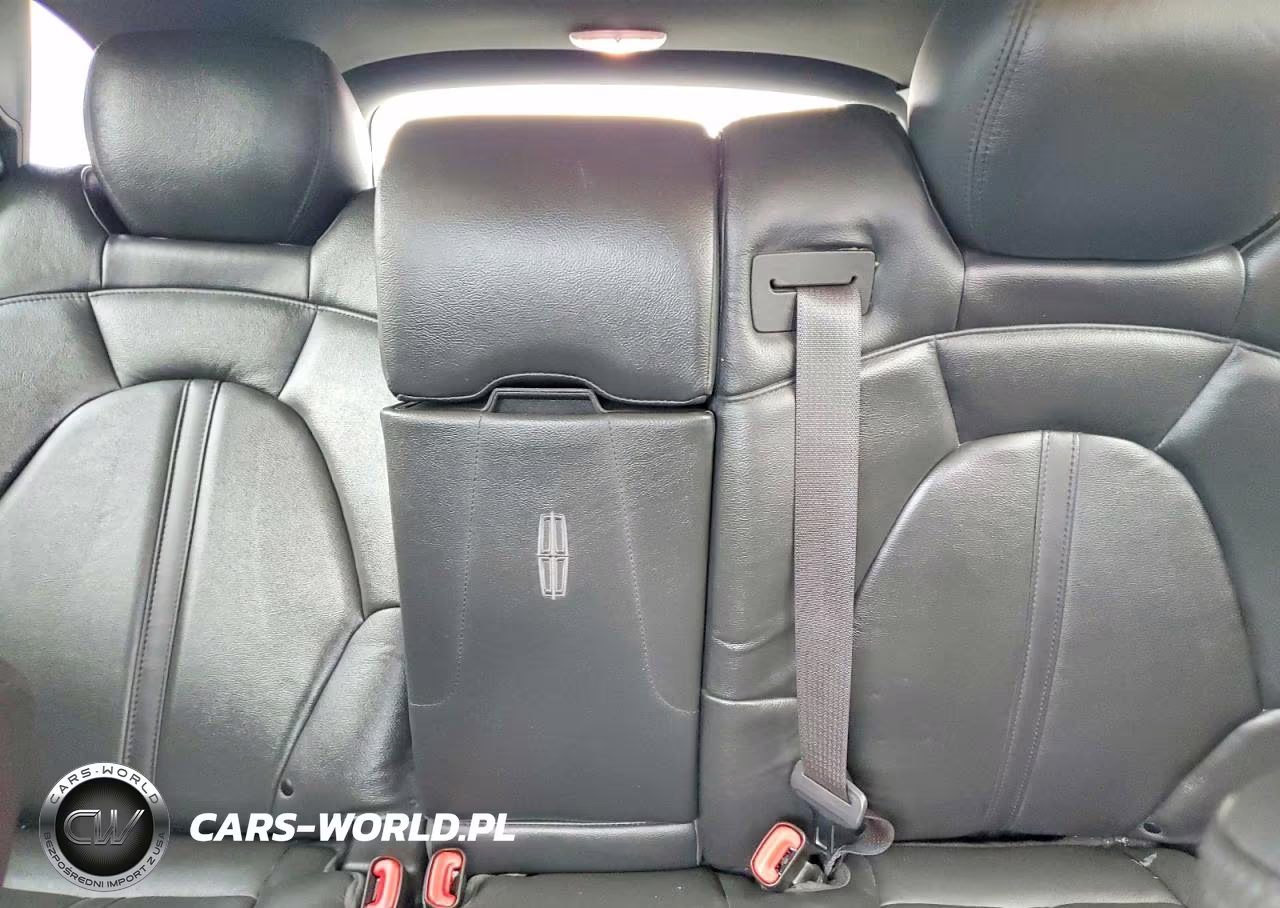 2019 Lincoln Mkt VIN:2LMHJ5NK7KBL04256 - 10